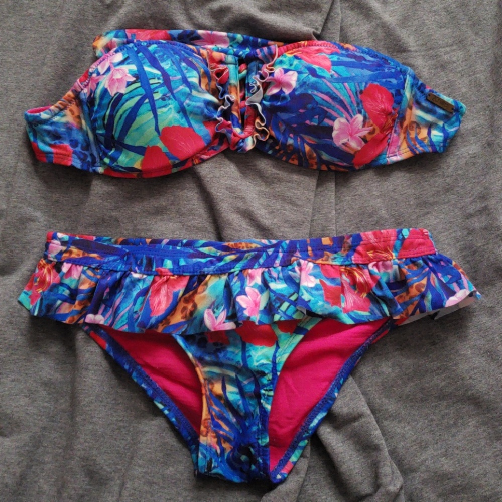 Strapless 2 pieces swimsuit